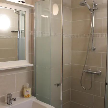 Ayguades Joli Maisonnette 2 Personnes, Wifi Gratuit *